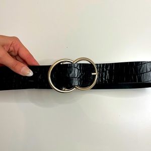 Gold and Black Italien Leather Belt